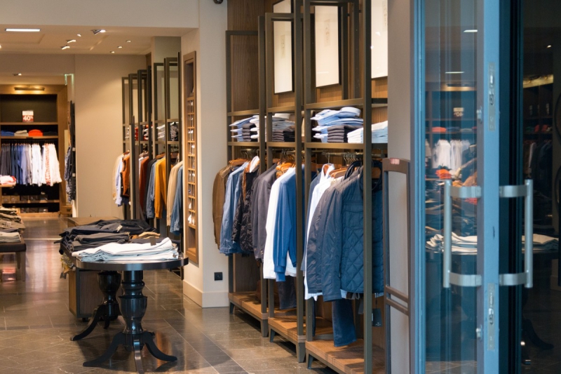 magasin-LA BRIGUE-min_shop_clothes_clothing_shopping_mall_shopping_kielce_crown_poland-862477